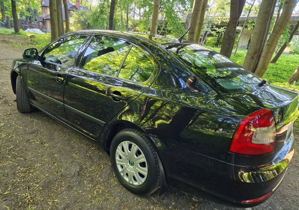 Skoda Octavia cena 12999 przebieg: 385000, rok produkcji 2010 z Sosnowiec małe 277